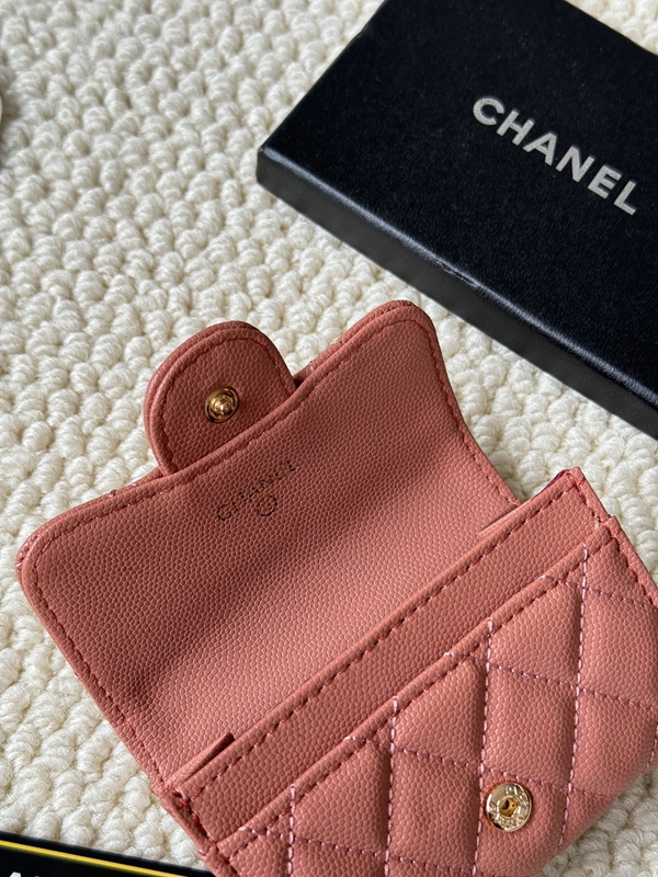 コピーシャネル激安財布着用イメージ